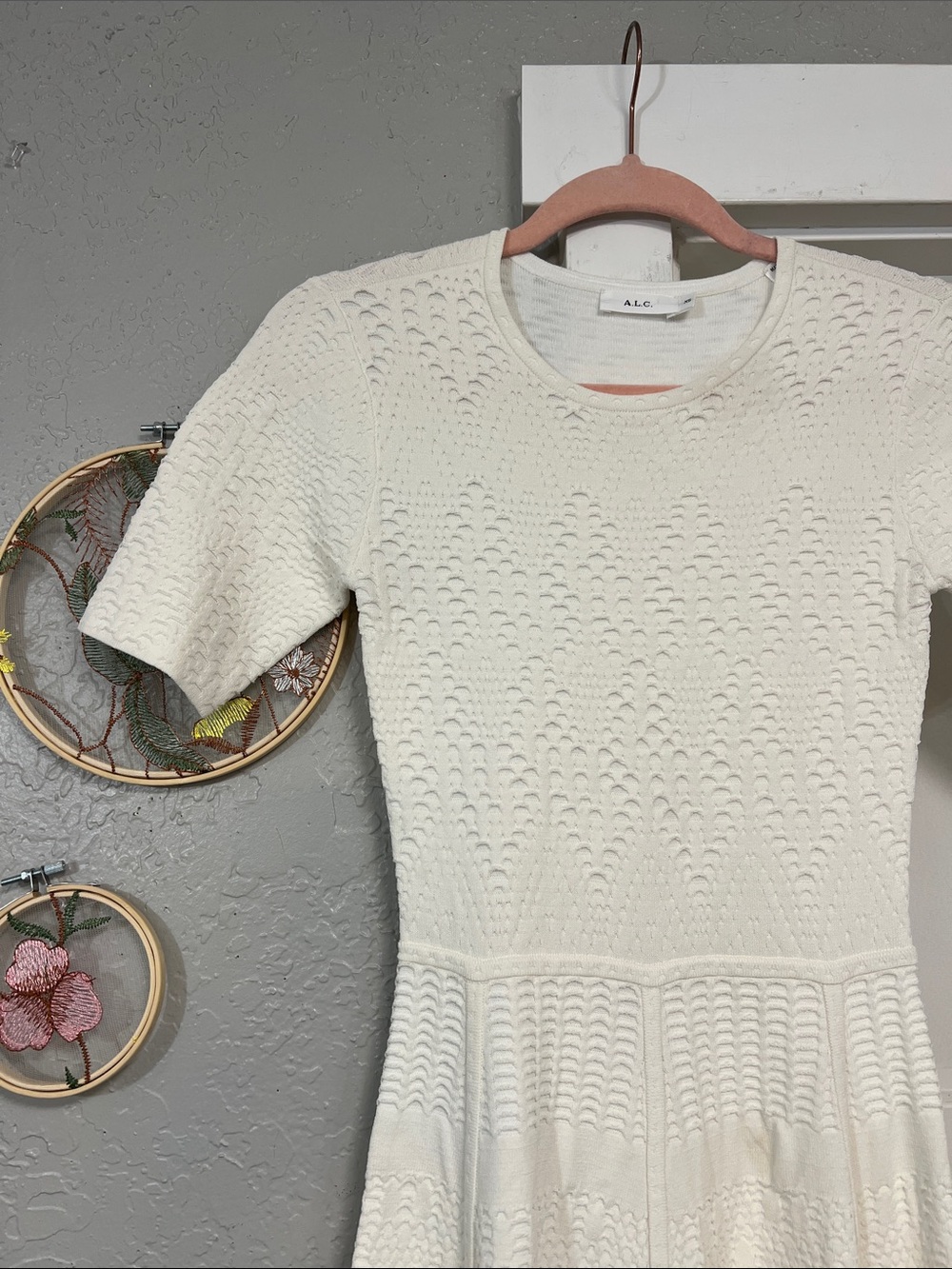 A.L.C. WHITE KNIT STRETCHY SCOOP NECK MIDI DRESS SIZE XS - Picture 3 of 15